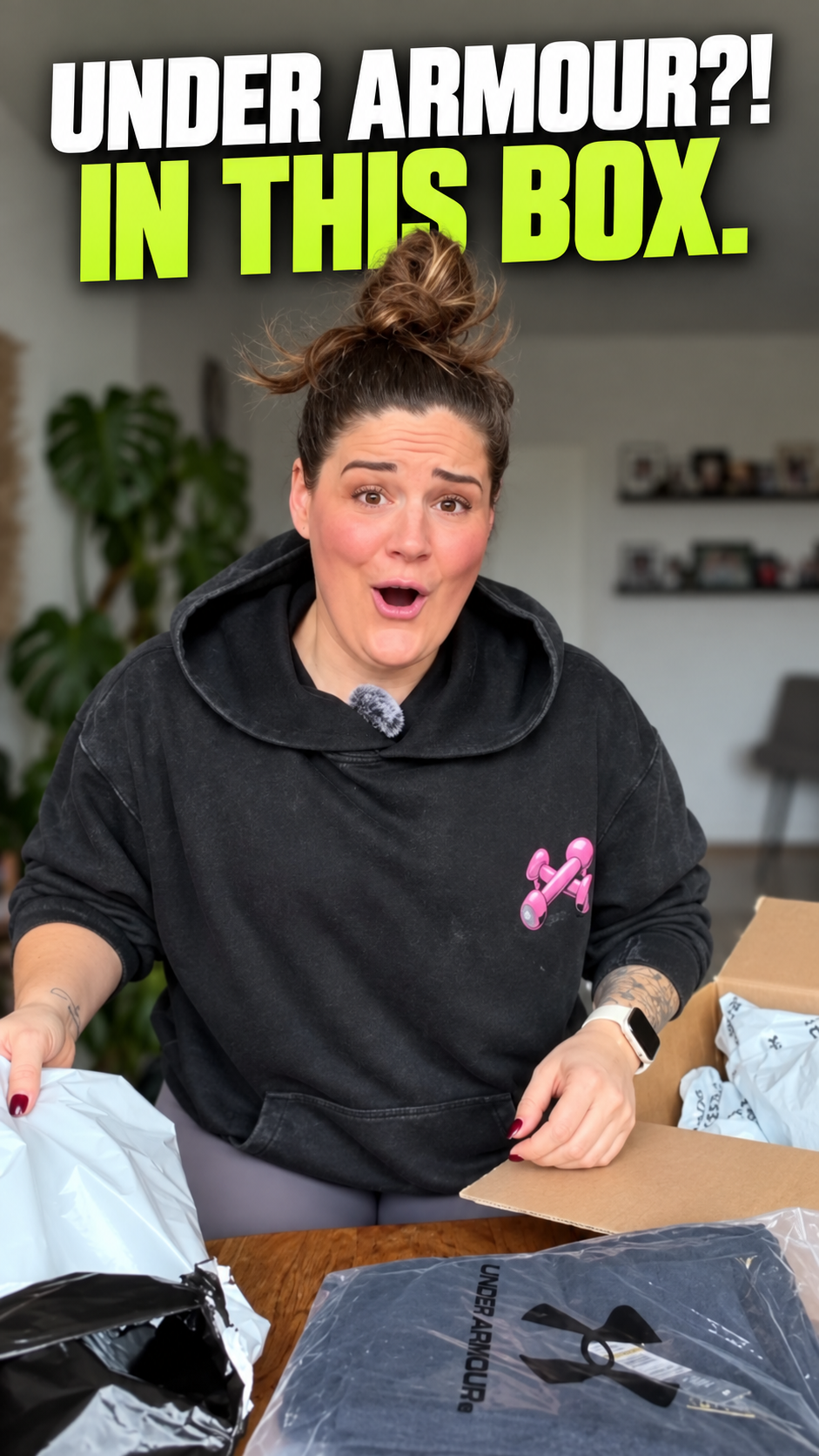 Thecla opens her Unboxly box